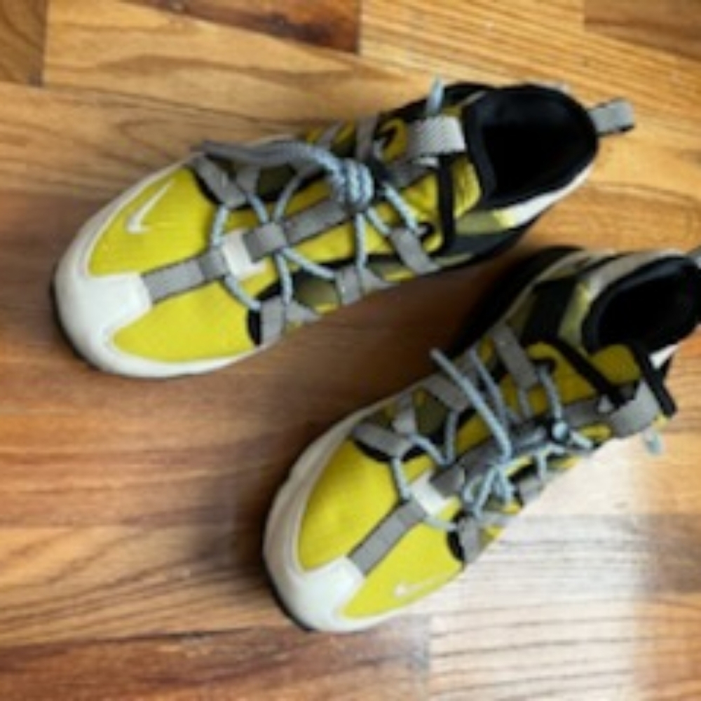 Men Nike Air 127 Size 9